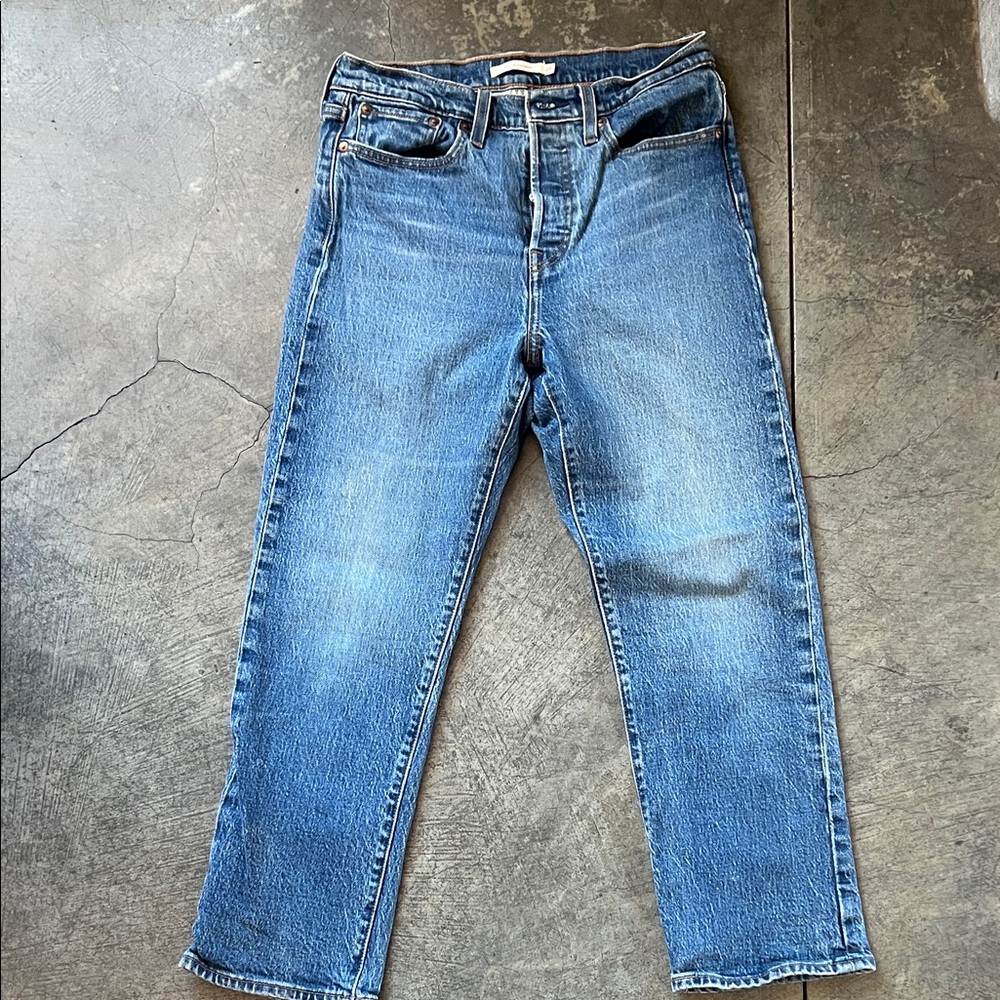 Levi's Women's Blue Cropped Ankle Jeans